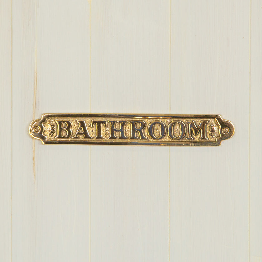 バスルームやサニタリールームのドアに最適！重厚感ある真鍮製サインプレート（BATHROOM）[m]