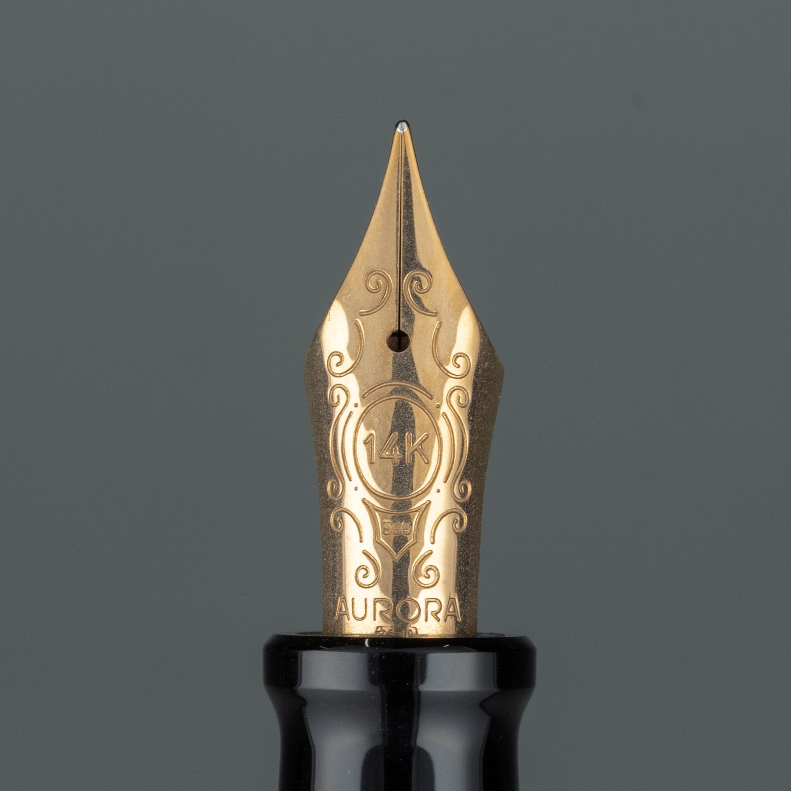 AURORA アウロラ /88 No.800】クラシックな風合いと最新の技術が融合