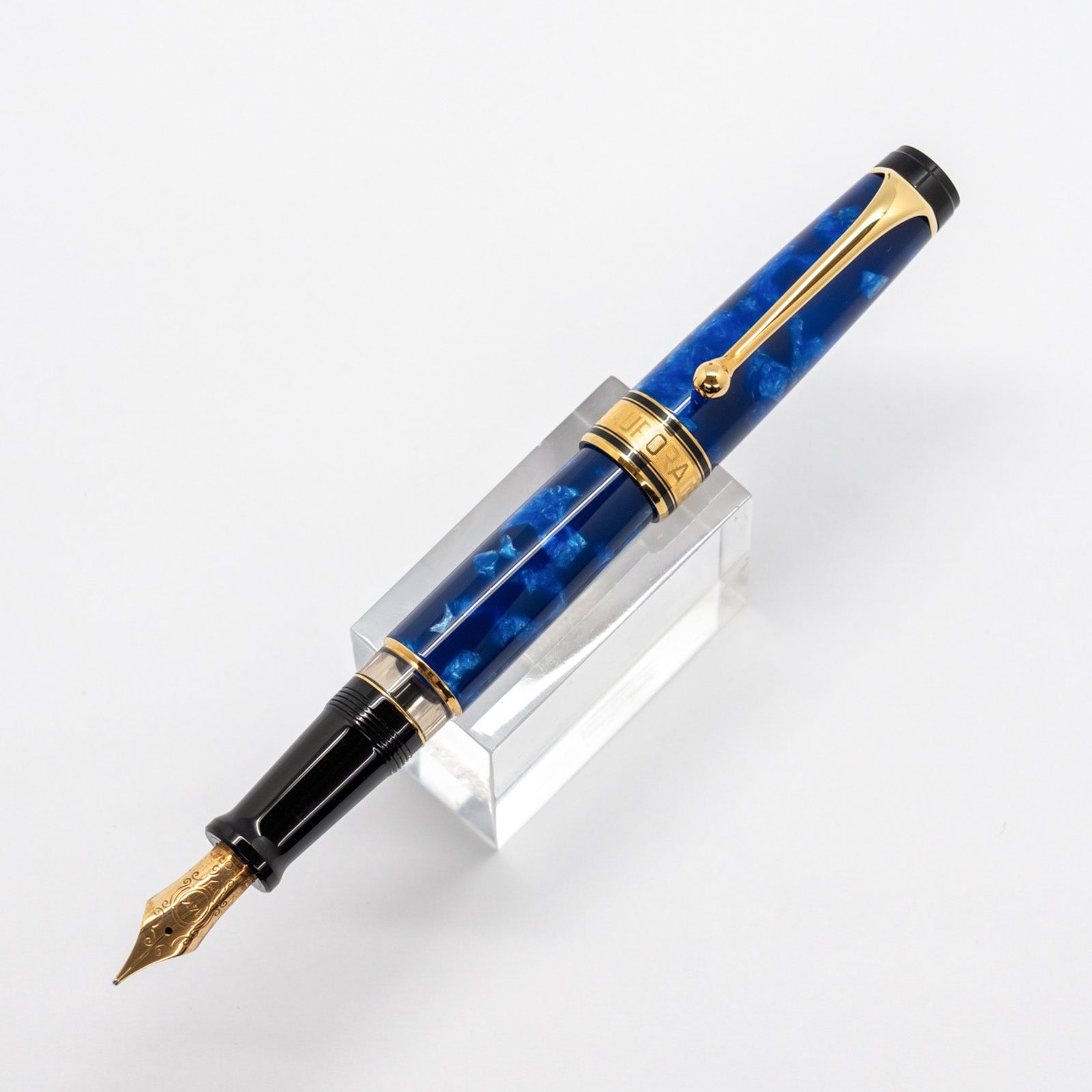 AURORA　アウロラ　万年筆　オプティマ　マーブル　ペン先14K AURORA アウロラ 万年筆 オプティマ マーブル ペン先14K アウロラ