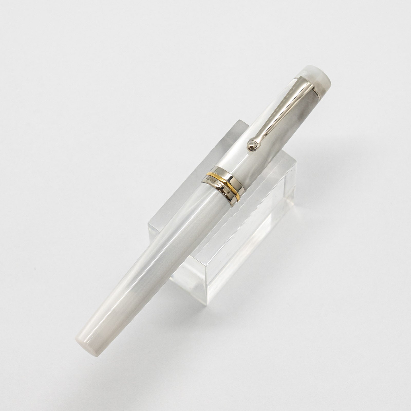 DELTA デルタ】マーブル状の煌めきのボディが美しい ビンテージ