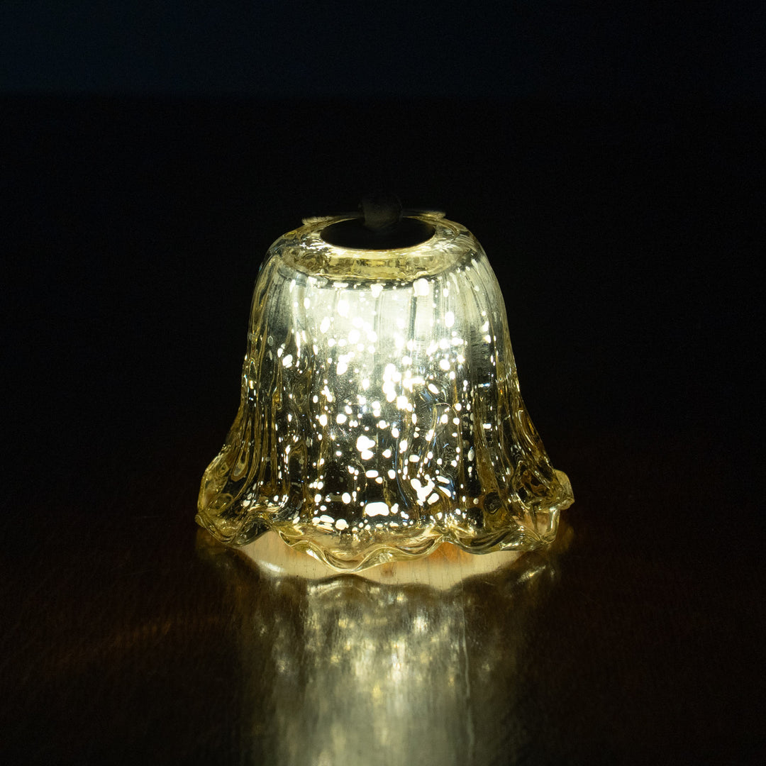 チューリップの形が可愛い LEDランプ シャンパン