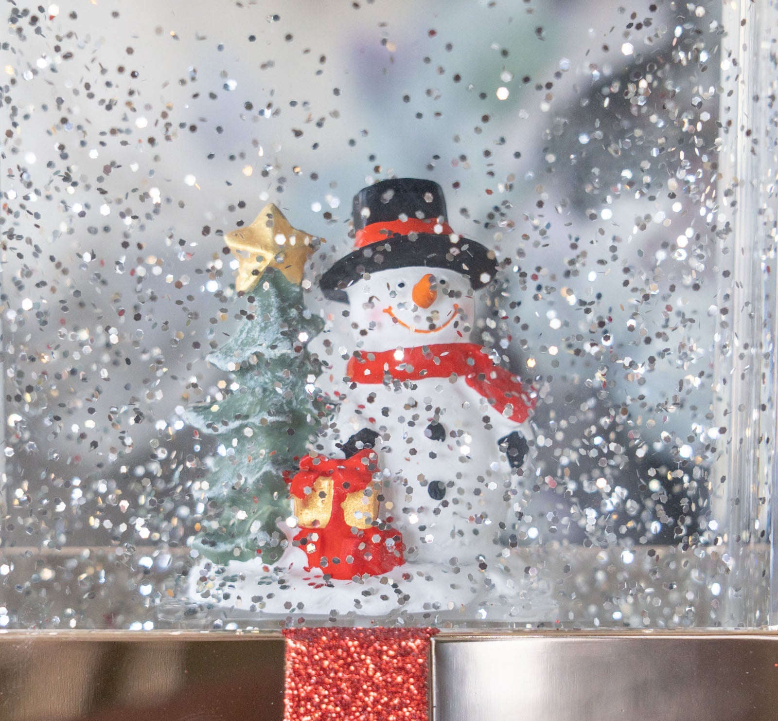 ウォータースピニング プレゼントBOX スノーマン CSD504R – THE GLOBE