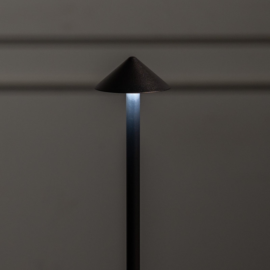 【SVELTE スヴェルト】小さな傘の様なトップが可愛らしい 充電式テーブルランプ BR