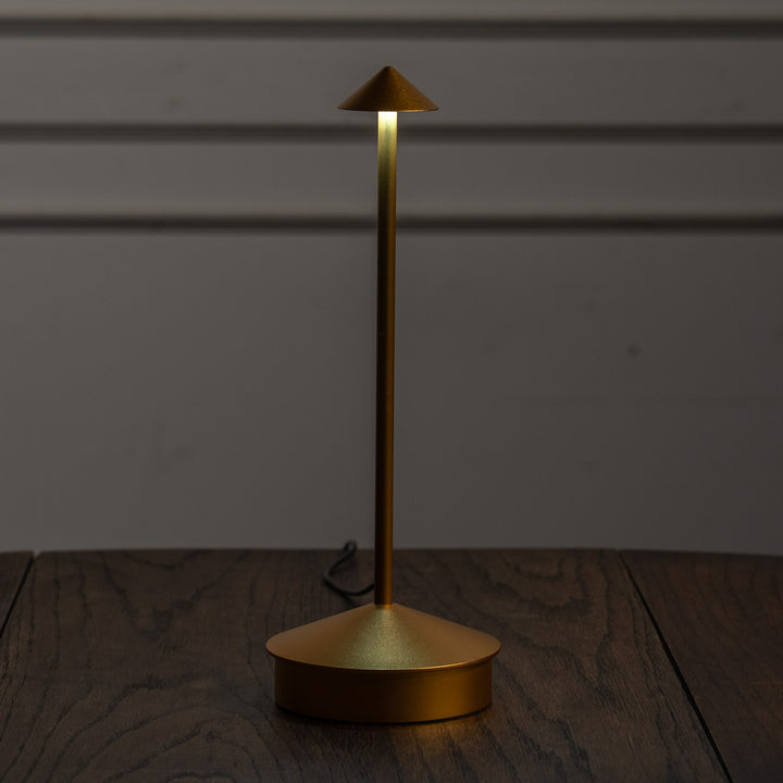 【SVELTE スヴェルト】小さな傘の様なトップが可愛らしい 充電式テーブルランプ GD